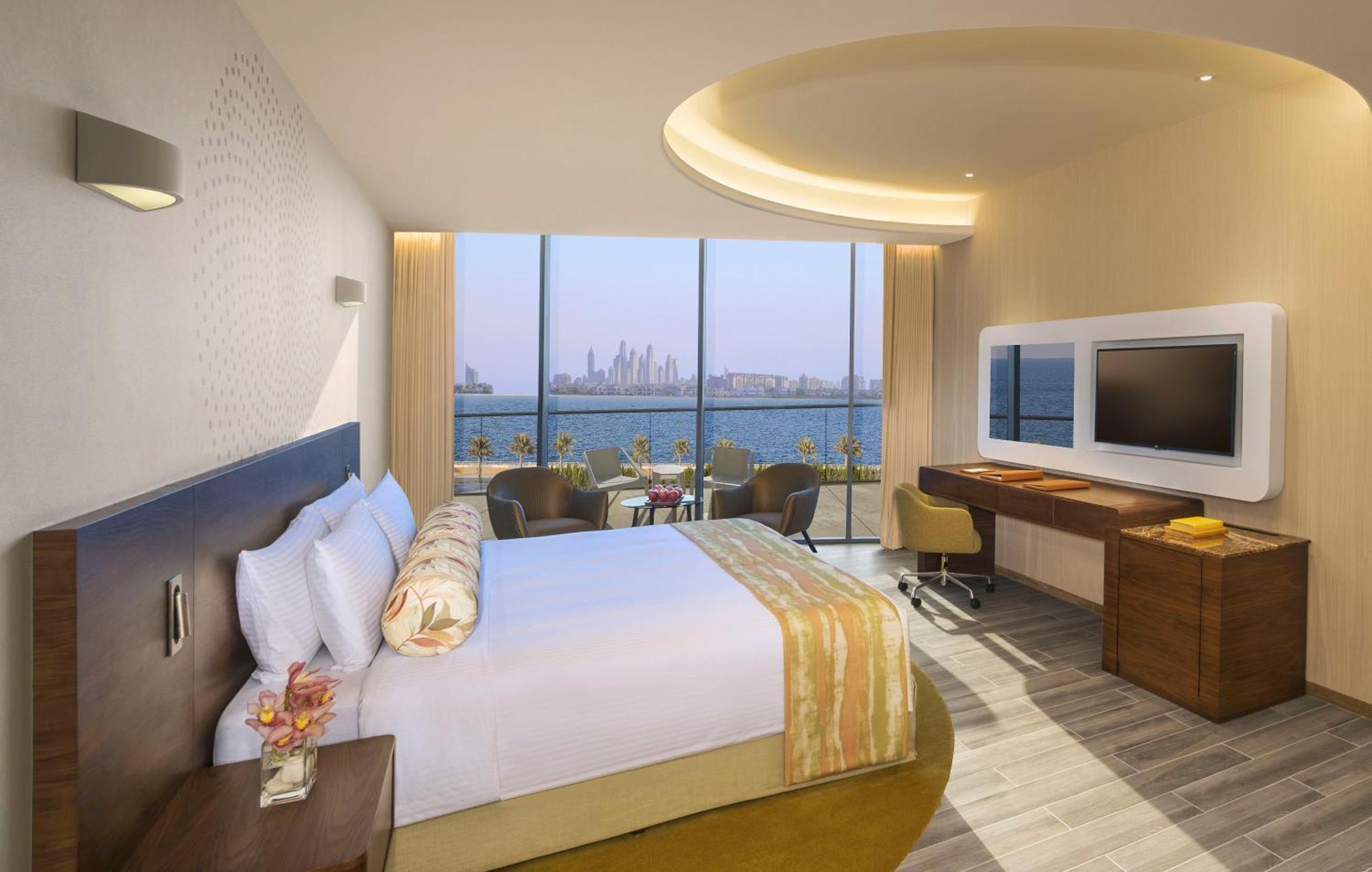 Premium One-Bedroom Suite with Balcony and Sea View - Club Lounge Access,1723008359:JPEG